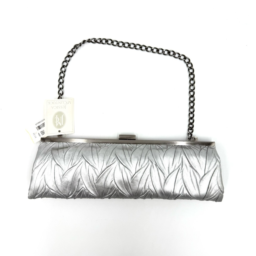 NWT (Old stock) Jessica McClintock Silver Clutch (B0003)